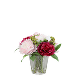 Composition de Pivoines et Baies