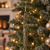 Suspension de Noël Pomme de Pin Métal 16 cm marron en fer, photo d'ambiance