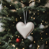Adorno colgante de corazón en cuero NOEL