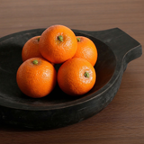 Oranges artificielles Sia Deco dans plateau noir en bois