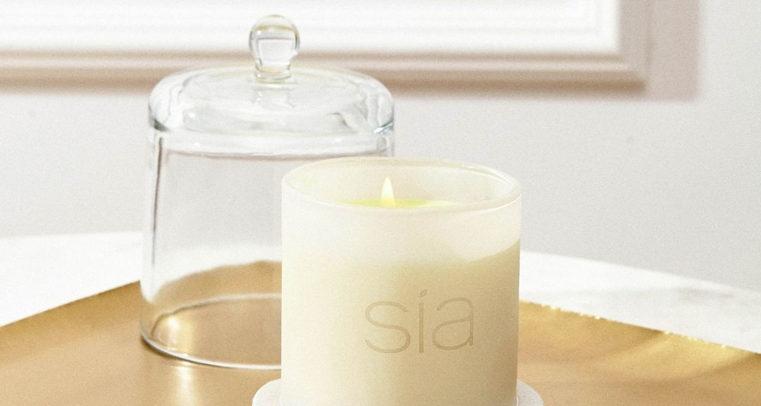 Illuminez vos fêtes avec des bougies parfumées: la magie de Noël dans votre décoration intérieure