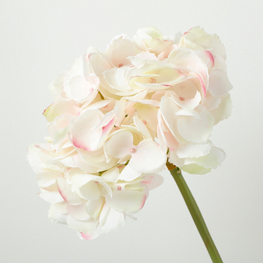Fleurs artificielles premium ou bas de gamme : quelles différences ?
