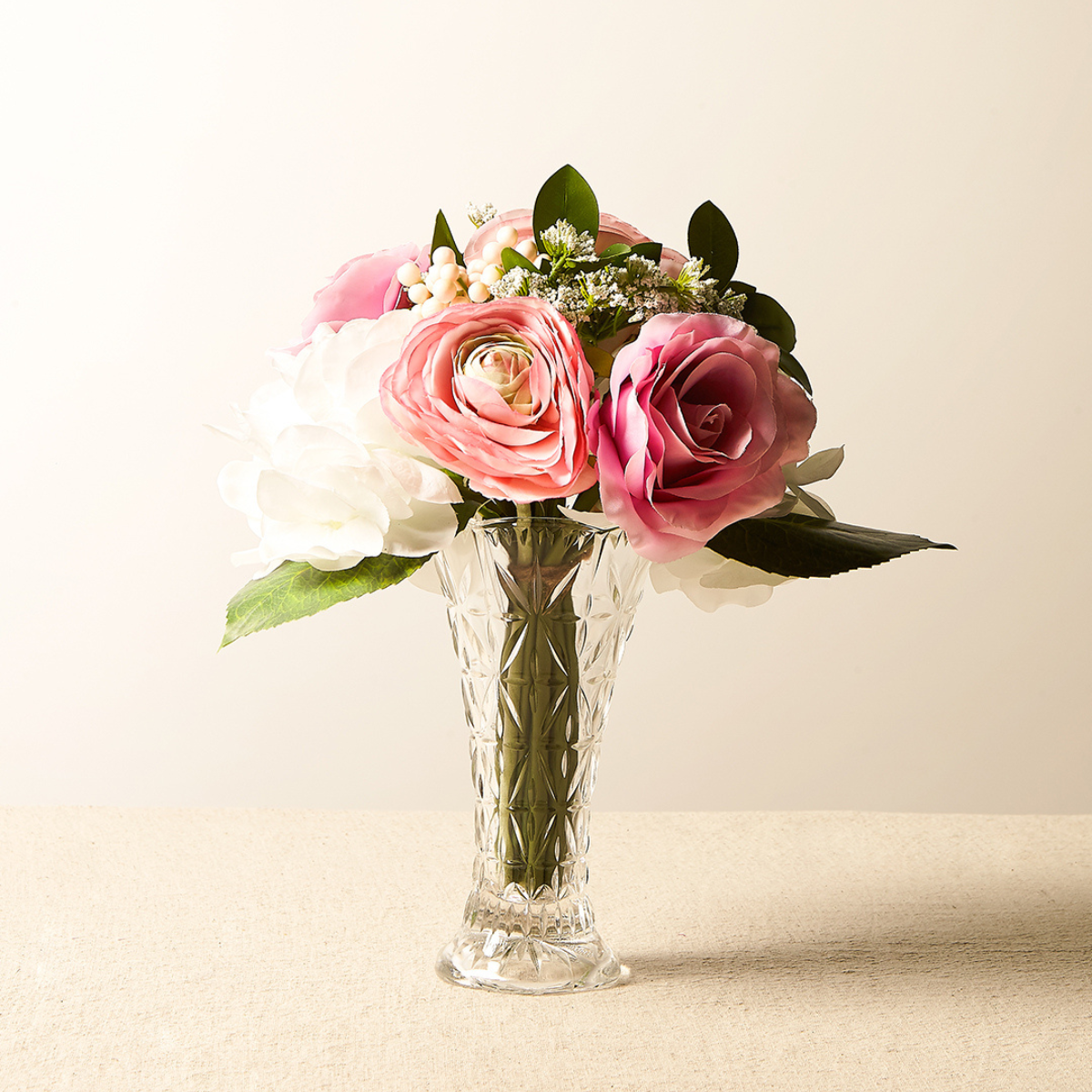 Bouquet de Roses, Hydrangeas et Gypsophile