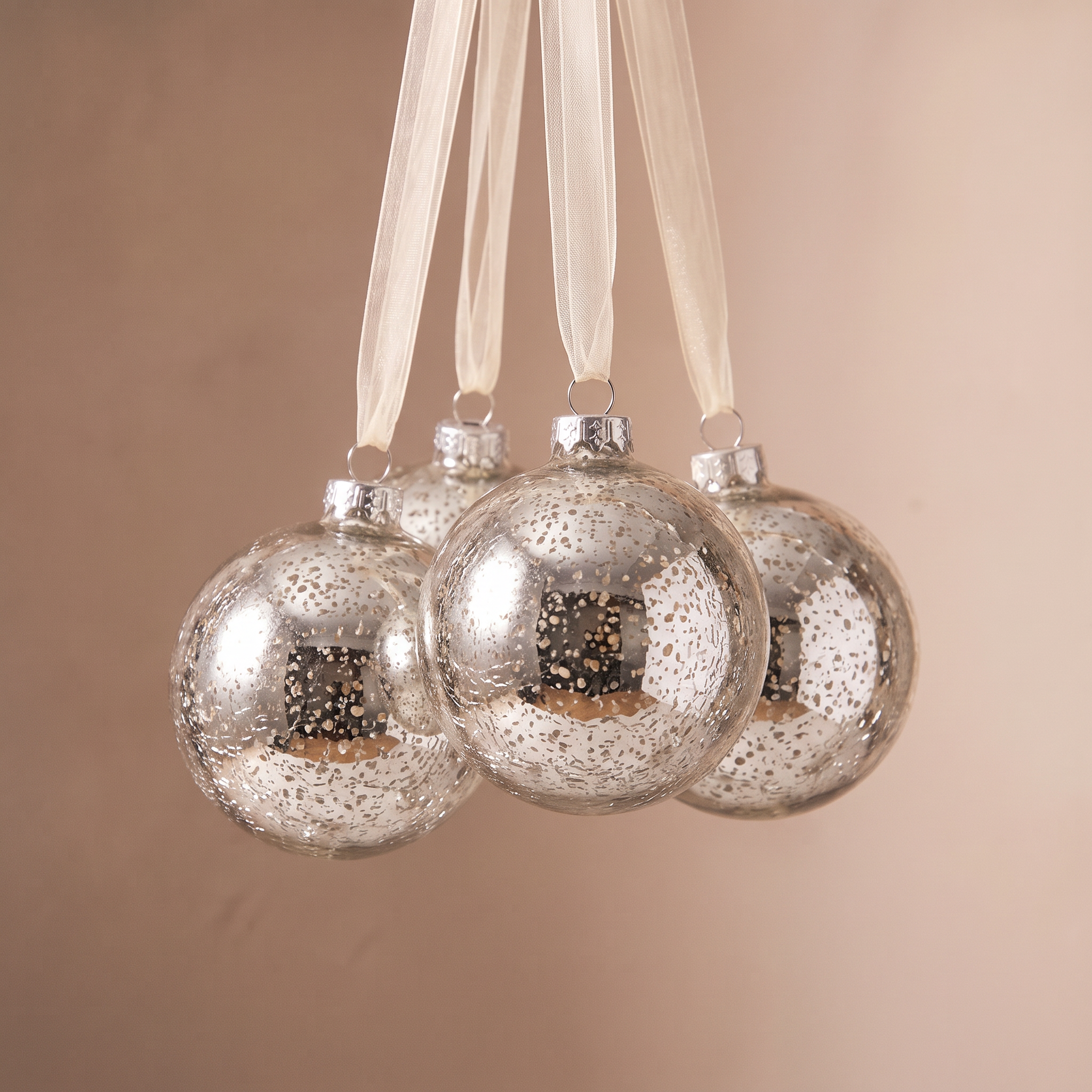 Coffret de 4 boules de Noël mercurisées Argenté