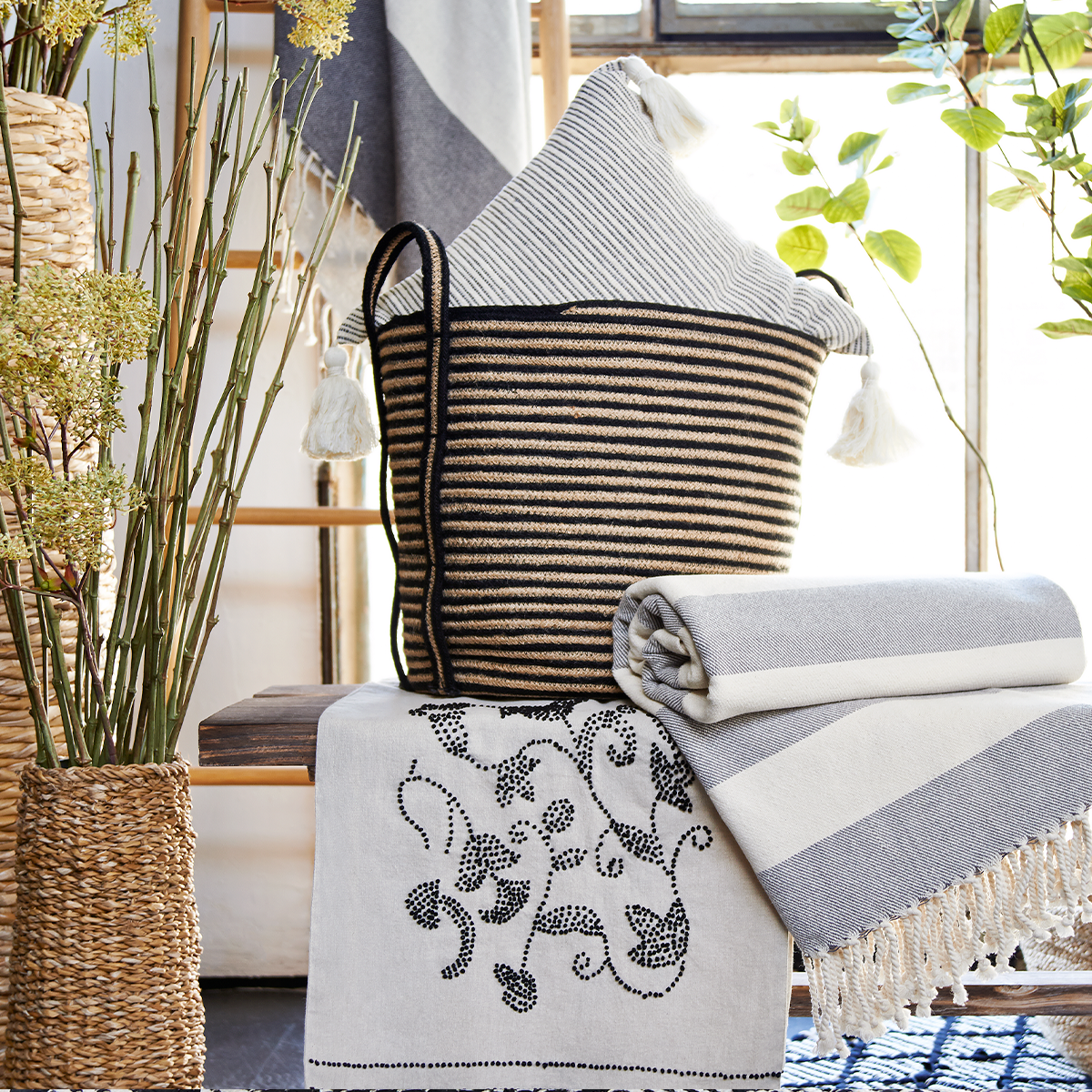 Viva Table Runner