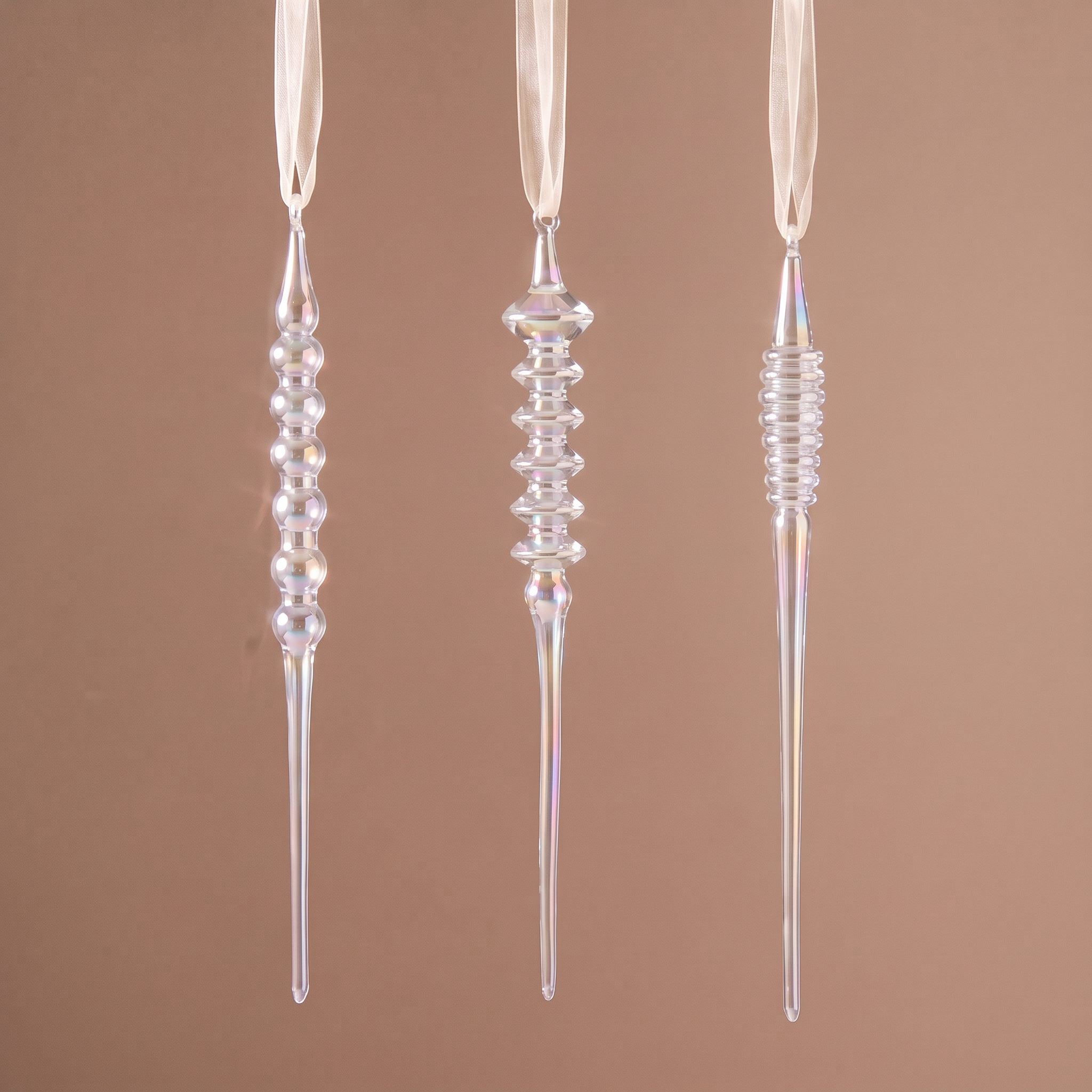 Suspensions de Noël Glaçons Irisés transparent en verre soufflé, packshot fond beige