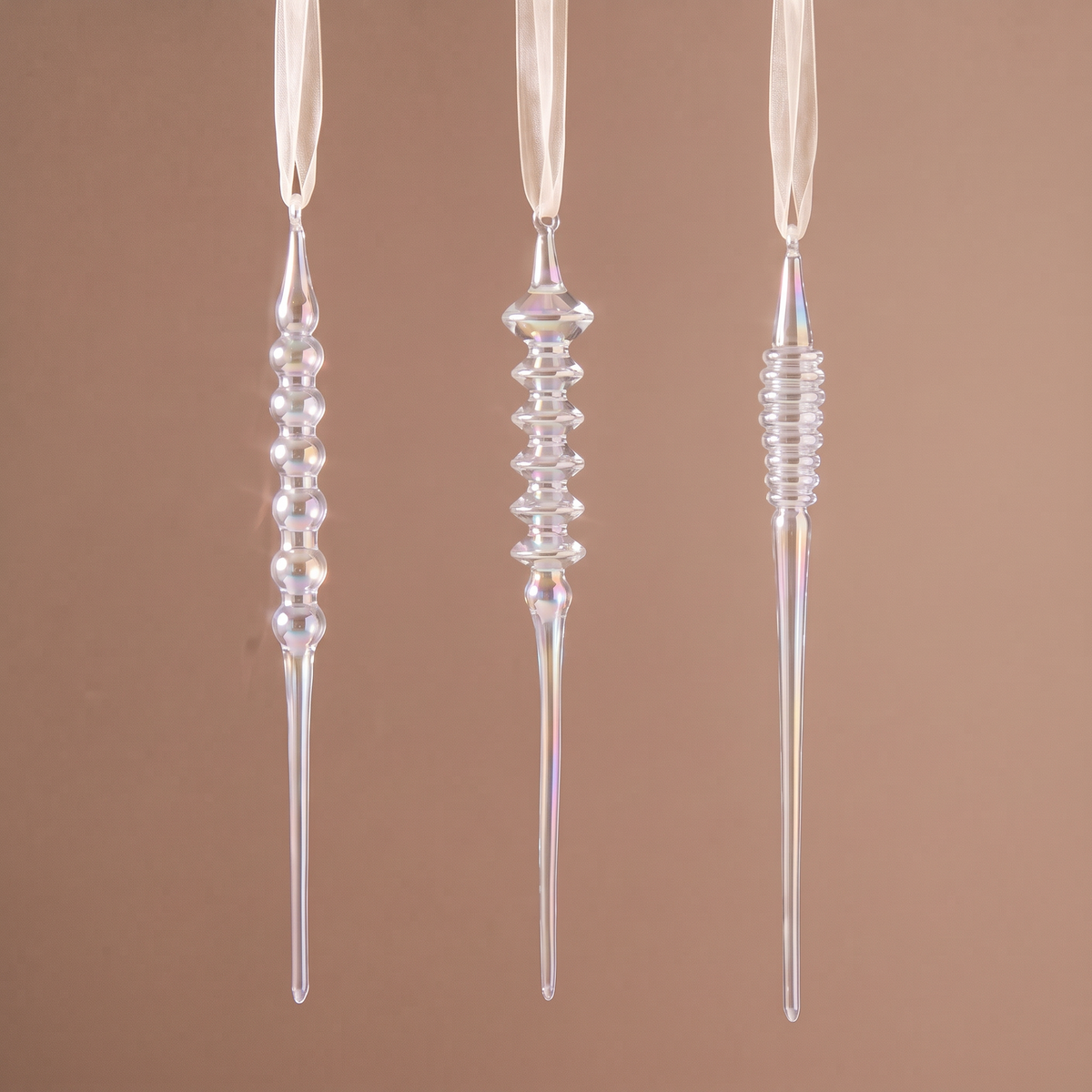 Suspensions de Noël Glaçons Irisés transparent en verre soufflé, packshot fond beige
