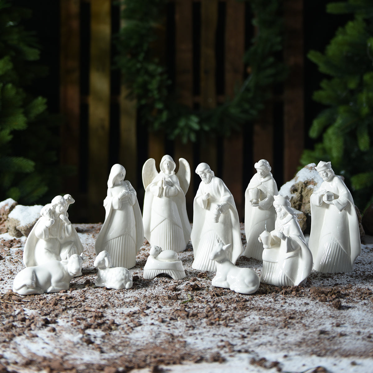 Crèche de Noël en porcelaine Molly