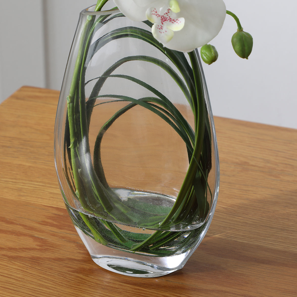 Composition d'Orchidée Artificielle avec vase et herbe d'ours 29cm