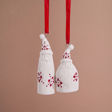 Suspensions Noël Lappi Santa Set de 2 blanc en grès, packshot fond beige