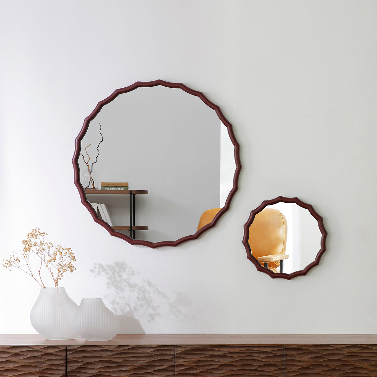 Specchio rotondo ondulato in legno 76x76 cm