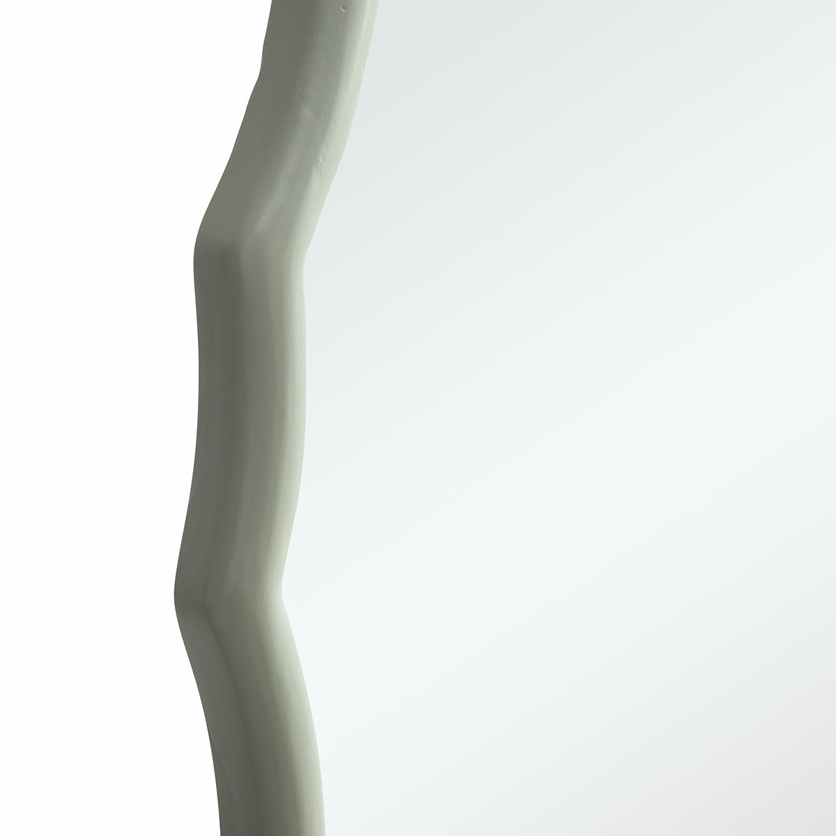 Specchio rotondo ondulato in legno 76x76 cm
