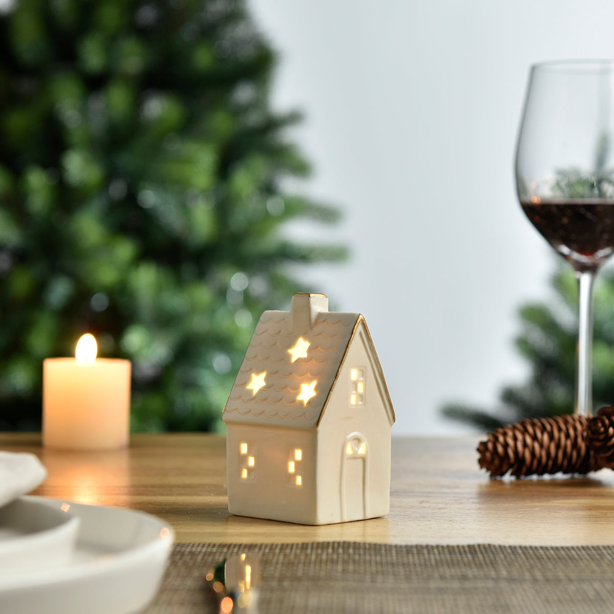 Grande statuetta di chalet di Natale