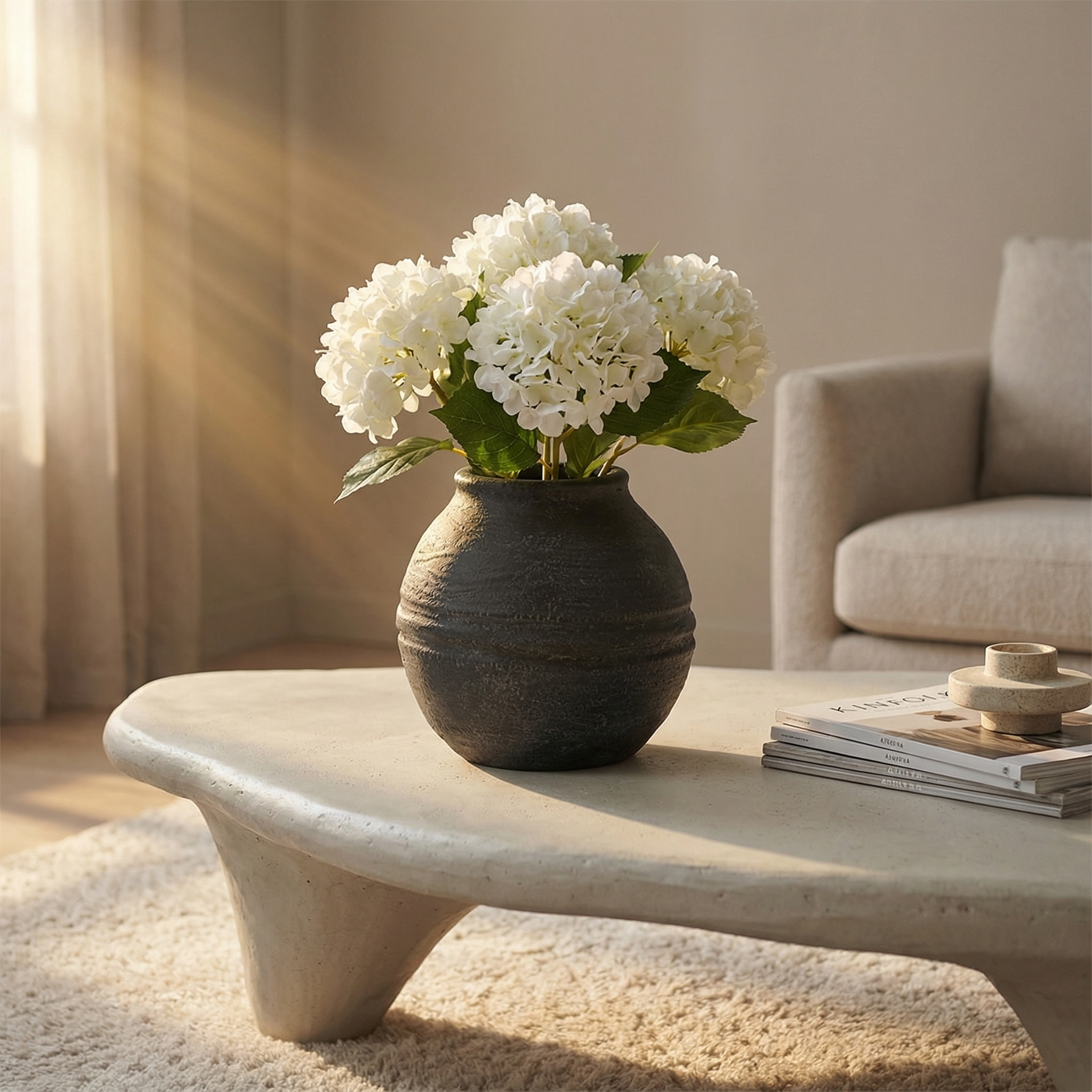 Vase en résine Elvea 21 cm