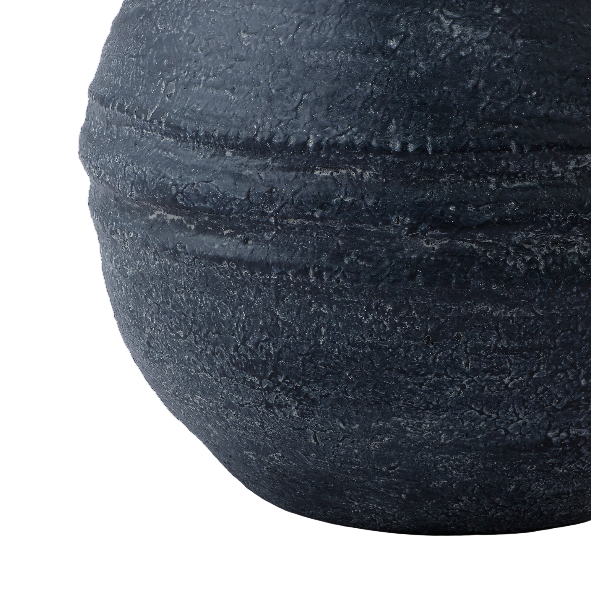 Elvea Resin Vase 21 cm