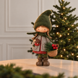 Figurine de Noël Fillette Pin Enchanté 22 cm rouge en polyrésine, décoration de Noël à poser, photo d'ambiance, Sia Deco