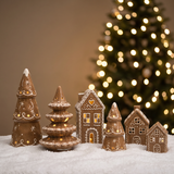 La collection Ginger réunie : trois sapins de Noël lumineux et trois chalets en céramique effet pain d'épices