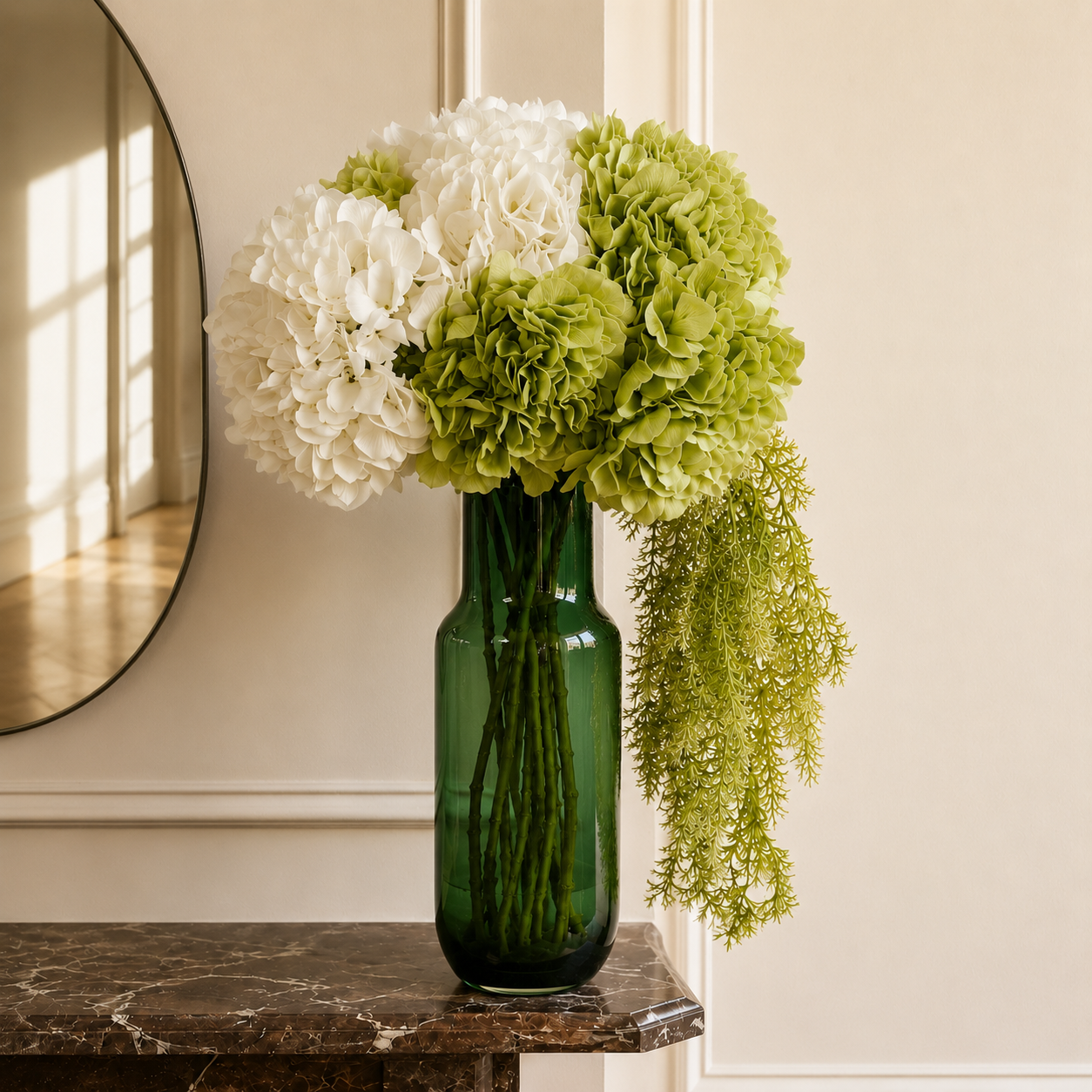 Bouquet d'Hortensias verts et blancs 8 tiges