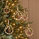 Suspension de Noël Natura Cercle en Bois 10 cm beige en bois, photo d'ambiance